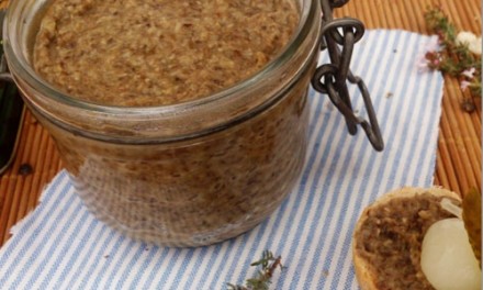 Vegetarian pate with lentils, button mushrooms and thyme