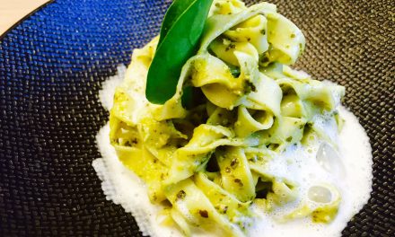 Tagliatelle with flour of green lentils from le Puy, pesto and parmesan foam